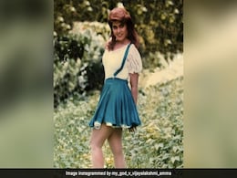 अपनी ग्लैमरस अदाओं से सिल्क स्मिता ने छुड़ा दिए थे बड़ी-बड़ी हसीनों के पसीने, इन Photos को देख आपके भी उड़ जाएंगे होश अपनी ग्लैमरस अदाओं से सिल्क स्मिता ने छुड़ा दिए थे बड़ी-बड़ी हसीनों के पसीने, इन Photos को देख आपके भी उड़ जाएंगे होश