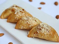 Chocolate And Cereal Ki Gujiya