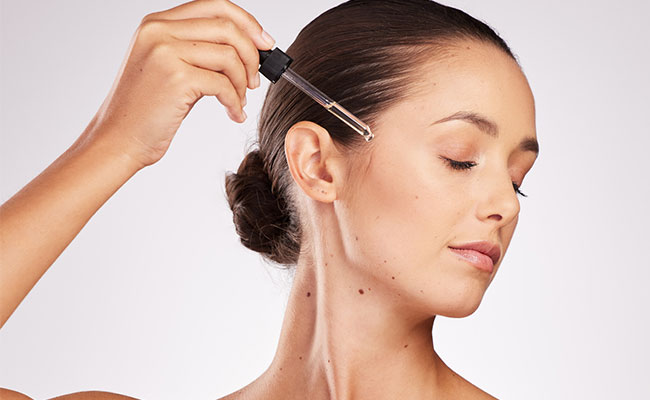 Retinol For Skin: Benefits Of Retinol, How To Use For Clear Skin