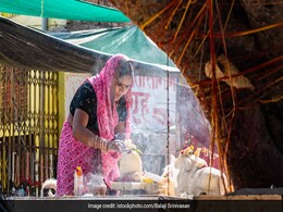 Mahashivratri 2022: महाशिवरात्रि से जुड़ी है ये पौराणिक कथा, कहते हैं पूजा करने वालों को पता होनी चाहिए ये विशेष बातें Mahashivratri 2022: महाशिवरात्रि से जुड़ी है ये पौराणिक कथा, कहते हैं पूजा करने वालों को पता होनी चाहिए ये विशेष बातें
