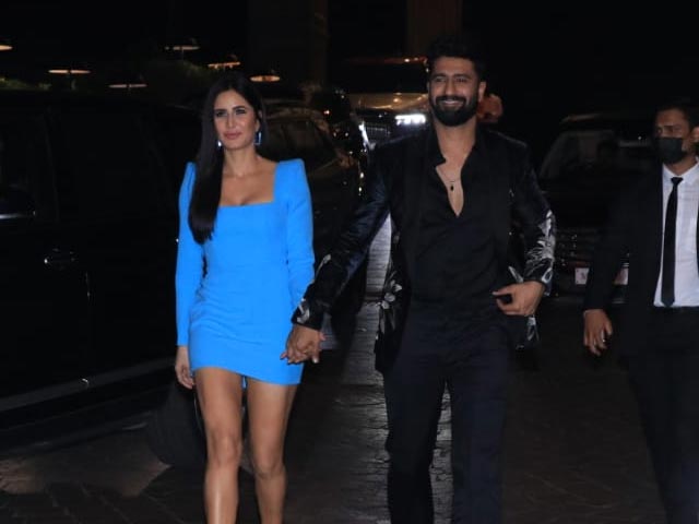 Katrina Kaif And Vicky Kaushal Walk Into Karan Johar's Party Holding Hands