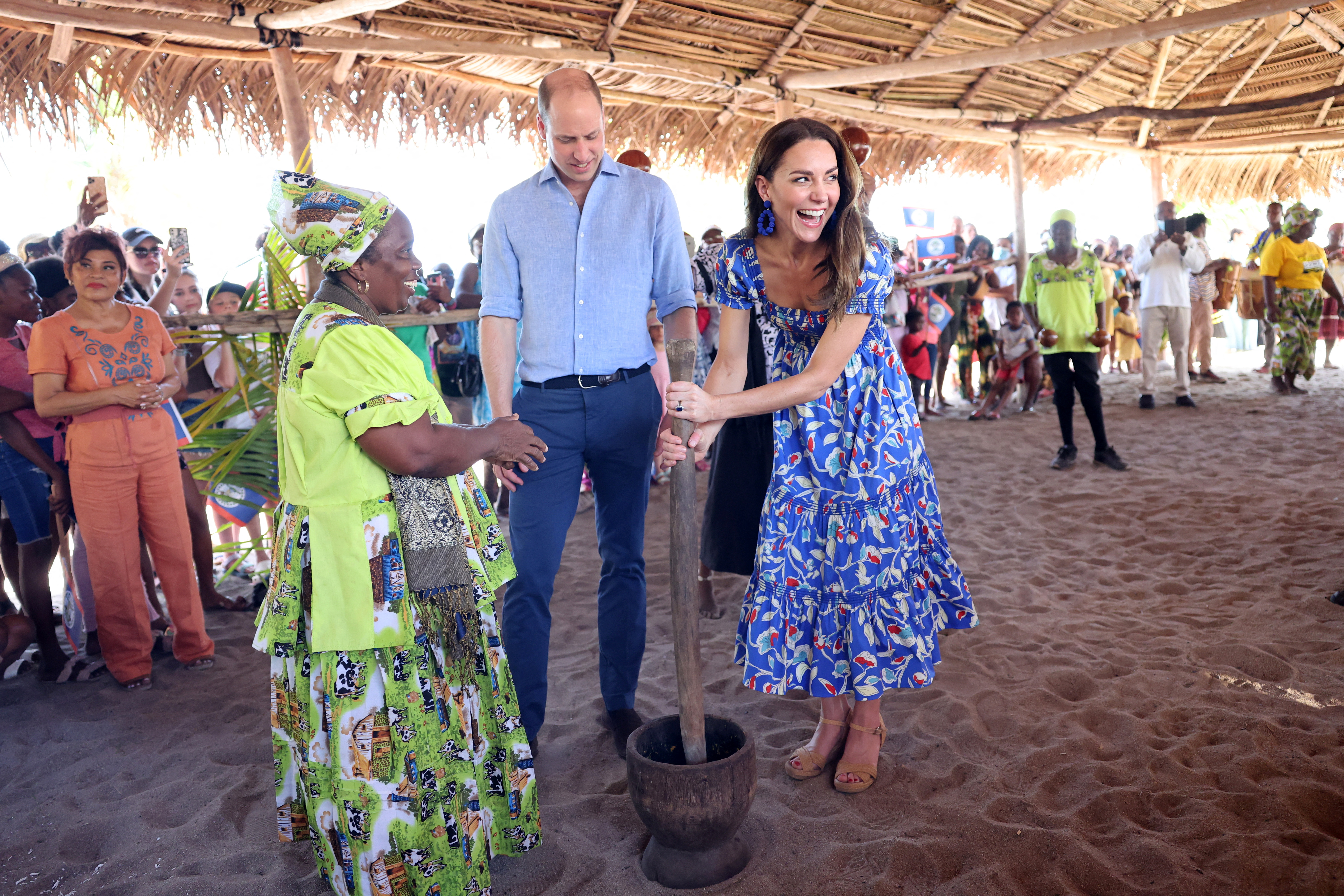 Prince William And Kate Dance With Locals, Make Chocolate In Belize