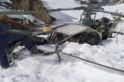 Army Pilot Dies In Chopper Crash Near Line Of Control, Co-Pilot Critical Army Pilot Dies In Chopper Crash Near Line Of Control, Co-Pilot Critical