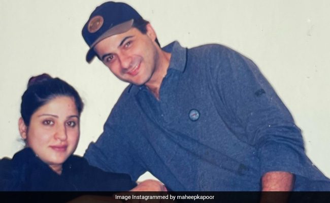 Maheep Kapoor Has Been Cheering For Daughter Shanaya Since This Pic Was Taken