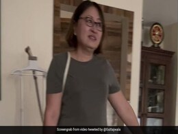 ज्वाला गुट्टा की मां ने ‘पुष्पा’ गाने पर किया डांस, डांस देख अल्लू अर्जुन भी हंस पड़े ज्वाला गुट्टा की मां ने ‘पुष्पा’ गाने पर किया डांस, डांस देख अल्लू अर्जुन भी हंस पड़े