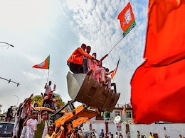 UP-उत्तराखंड में फिर खिला 'कमल', पंजाब में AAP की आंधी, गोवा-मणिपुर में भी 'भगवा' UP-उत्तराखंड में फिर खिला 'कमल', पंजाब में AAP की आंधी, गोवा-मणिपुर में भी 'भगवा'