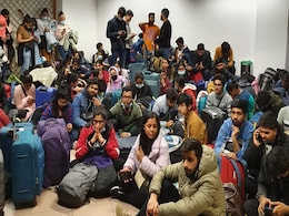 पिछले 24 घंटे में 1,300 से अधिक भारतीयों को यूक्रेन से निकाला गया, विदेश मंत्री ने ट्वीट कर दी जानकारी पिछले 24 घंटे में 1,300 से अधिक भारतीयों को यूक्रेन से निकाला गया, विदेश मंत्री ने ट्वीट कर दी जानकारी