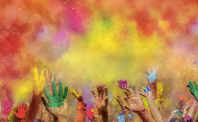 "Gold": Mumbai Police's "Holi-cinate" Post Leaves Internet In Splits