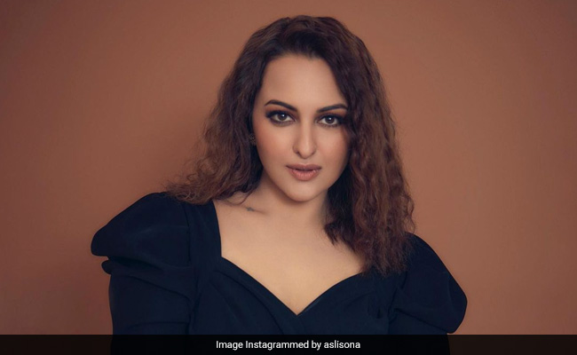 Sonakshi Sinha Calls Reports Of Non-Bailable Warrant "Harassment Charade"