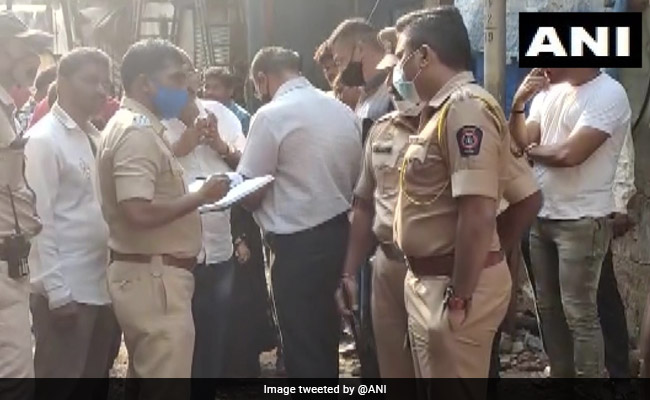 मुंबई में मकान ढहने से चार वर्षीय बच्चे की मौत, पांच अन्य घायल