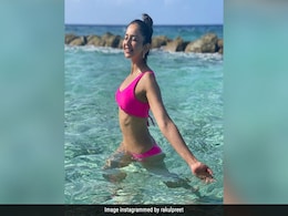 "Water Baby" Rakul Preet Singh Is The Happiest On A Beach. Here's Proof "Water Baby" Rakul Preet Singh Is The Happiest On A Beach. Here's Proof