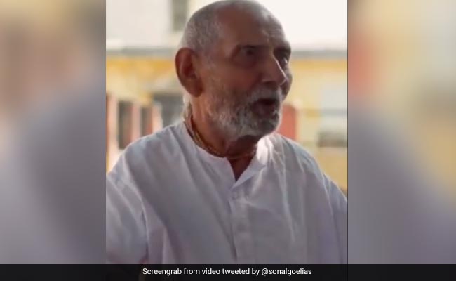 मिलिए 123 साल के योग करने वाले शिवानंद बाबा से, ये हैं दुनिया के सबसे ख़ुशहाल इंसान