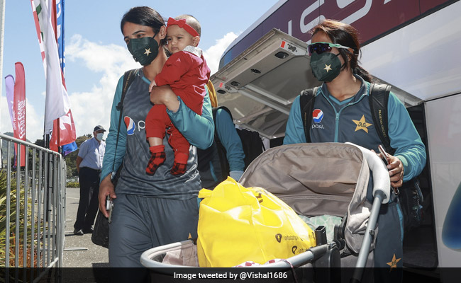 IND-W vs PAK-W: पाकिस्तानी महिला कप्तान ने जीता दिल, ऐसा कर हर देश की खिलाड़ी के लिए बनी प्रेरणा