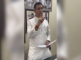 MP: कांग्रेस नेता जीतू पटवारी ने गवर्नर के अभिभाषण का किया बहिष्कार, नाराज कमलनाथ बोले-यह पार्टी का... MP: कांग्रेस नेता जीतू पटवारी ने गवर्नर के अभिभाषण का किया बहिष्कार, नाराज कमलनाथ बोले-यह पार्टी का...