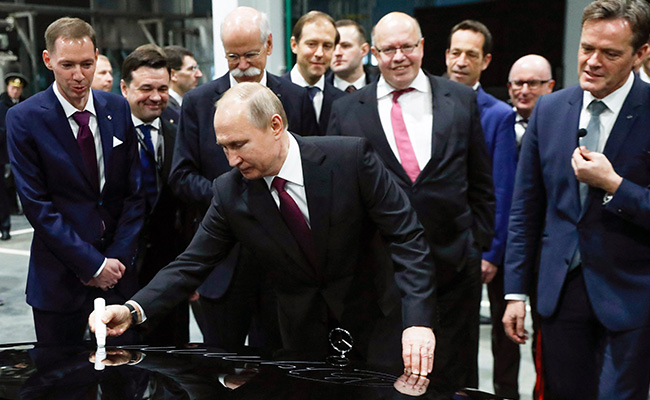 $700 Million Super Yacht, 58 Planes: Expensive Things Owned By Vladimir Putin