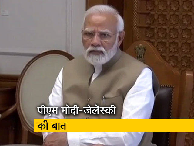 PM मोदी ने यूक्रेन के राष्‍ट्रपति जेलेंस्‍की से की बातचीत, फंसे छात्रों को निकालने पर हुई चर्चा