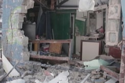 Ukraine War: 100,000 Trapped In Mariupol After Russia Drops Super Bombs Ukraine War: 100,000 Trapped In Mariupol After Russia Drops Super Bombs