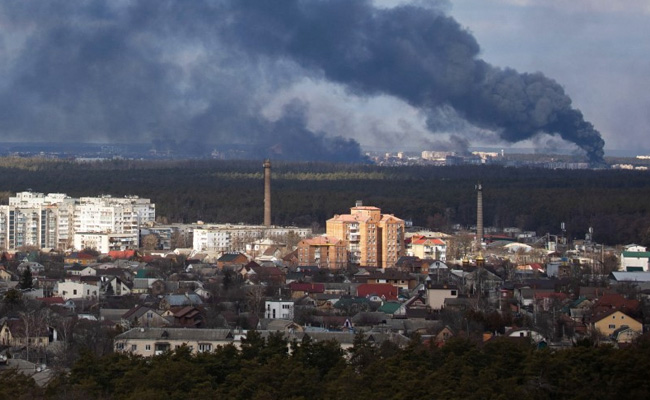 "Leave Your Homes": Russia Warns Kyiv Residents Ahead Of Attacks On Intel Sites