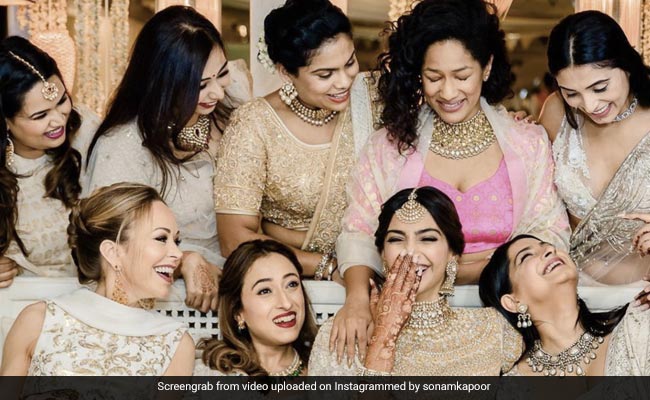 Women's Day 2022: Count The Kapoors In Sonam's Shout-Out To Her "Tribe"