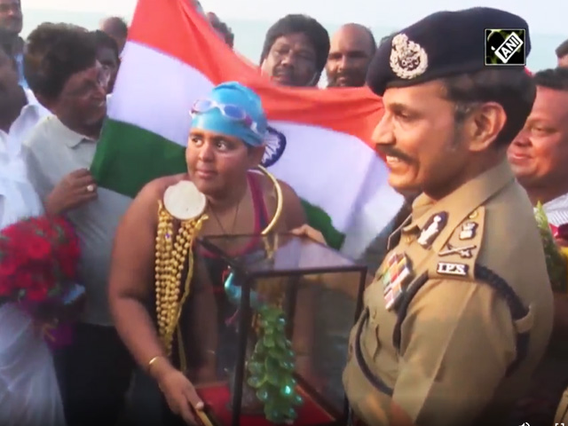 Indian Para-swimmer Jiya Roi Swims From Sri Lanka To India In 13 Hours