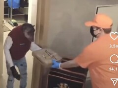 Viral Video: Delivery Person Is In Shock After An Ape Receives The Pizza Order From Her Viral Video: Delivery Person Is In Shock After An Ape Receives The Pizza Order From Her