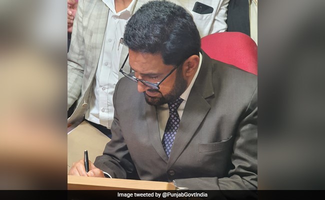 Punjab Government's Top Lawyer Quits Over Tiff With Bureaucrats: Sources