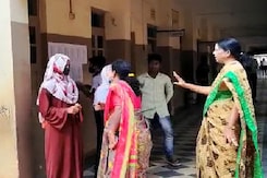 Karnataka Schoolgirl Asked To Change From Burqa To Appear For Exam Karnataka Schoolgirl Asked To Change From Burqa To Appear For Exam