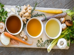 प्रोटीन से भरपूर ये 4 सूप हैं वजन घटाने में बेहद कारगर, इन्हें इस तरह बनाकर पीएं, तेजी से वेट होगा कम प्रोटीन से भरपूर ये 4 सूप हैं वजन घटाने में बेहद कारगर, इन्हें इस तरह बनाकर पीएं, तेजी से वेट होगा कम