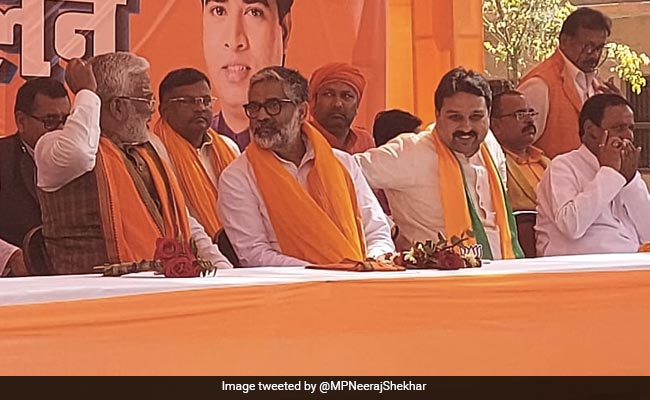 Ex-PM Chandra Shekhar's Relatives Campaign For BJP In UP Poll, Criticised