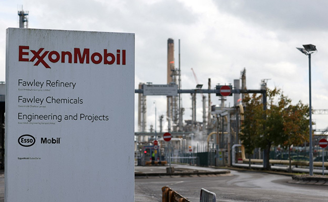 US Giants ExxonMobil, Apple, Boeing Cut Ties With Russia