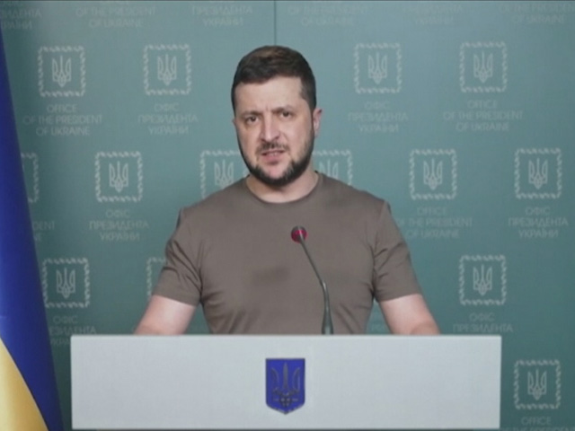 Ukraine Sees Peace Signs In Russia Talks, But Won't Ease Defences