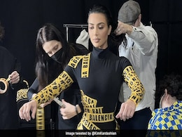 Kim Kardashian's OOTD Of Designer Tape Reviewed By Twitter Kim Kardashian's OOTD Of Designer Tape Reviewed By Twitter