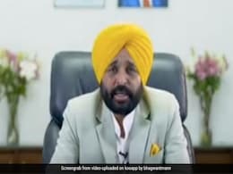 Complaint Against Bhagwant Mann For Entering Gurdwara After Getting Drunk Complaint Against Bhagwant Mann For Entering Gurdwara After Getting Drunk