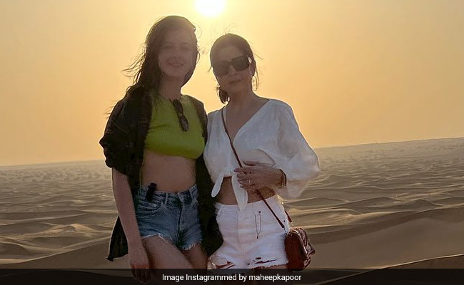 Flipping Through The Pages Of Maheep Kapoor And Daughter Shanaya's Dubai Diaries