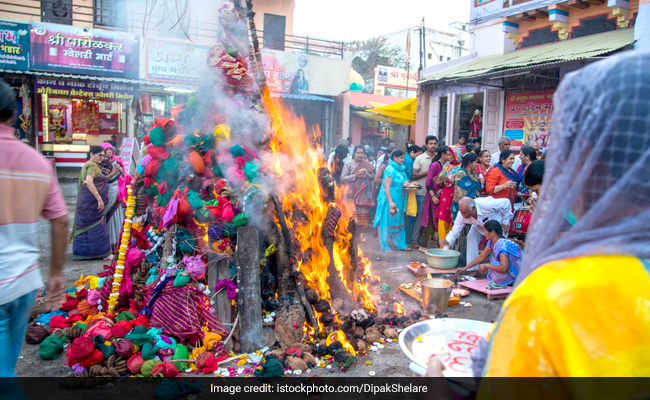 Holika Dahan Date: Know The Date, Rituals And History