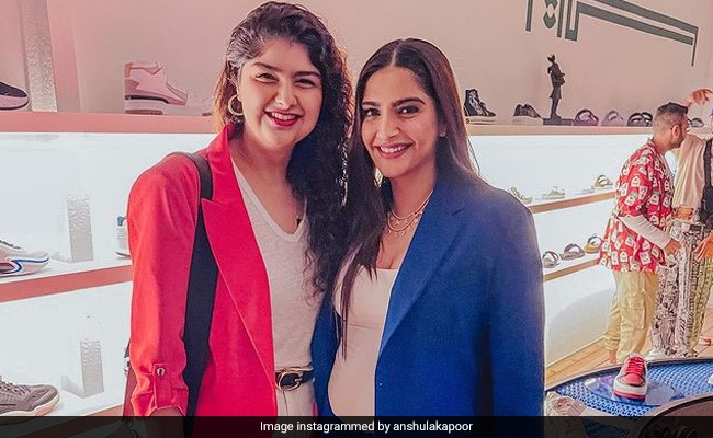 Mom-To-Be Sonam Kapoor "Can't Wait To Hang Out" With Anshula