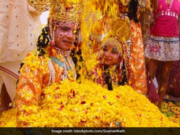 Rang Panchami 2025: आज मनाया जाएगा रंग पंचमी का त्योहार, जानिए पूजा का शुभ मुहूर्त  Rang Panchami 2025: आज मनाया जाएगा रंग पंचमी का त्योहार, जानिए पूजा का शुभ मुहूर्त