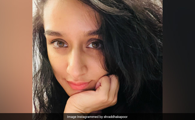 Amid Break-Up Rumours With Rohan Shrestha, Shraddha Kapoor Shares Adorable Post. Asks <i>"Aur Sunao"</i>