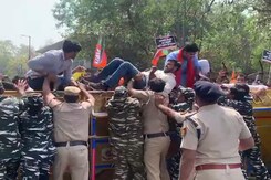 "BJP Trying To Kill Arvind Kejriwal", Says AAP After Violence At His Home "BJP Trying To Kill Arvind Kejriwal", Says AAP After Violence At His Home