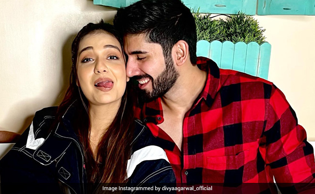 <i>Bigg Boss OTT</i> Winner Divya Agarwal Announces Break-Up With Varun Sood: "Will Always Be Good Friends"
