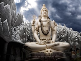 Effects of Dreams: सपने में दिख रहे हैं भगवान शिव तो समझ जाइए आपके साथ होने वाला है यह! Effects of Dreams: सपने में दिख रहे हैं भगवान शिव तो समझ जाइए आपके साथ होने वाला है यह!