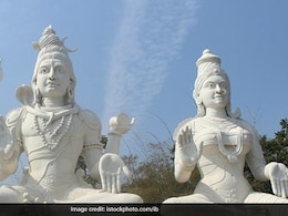 Maha Shivratri 2025: महाशिवरात्रि पर लगने जा रहा है भद्रा का साया, जानिए किस मुहूर्त में की जाएगी भोलेनाथ की पूजा Maha Shivratri 2025: महाशिवरात्रि पर लगने जा रहा है भद्रा का साया, जानिए किस मुहूर्त में की जाएगी भोलेनाथ की पूजा