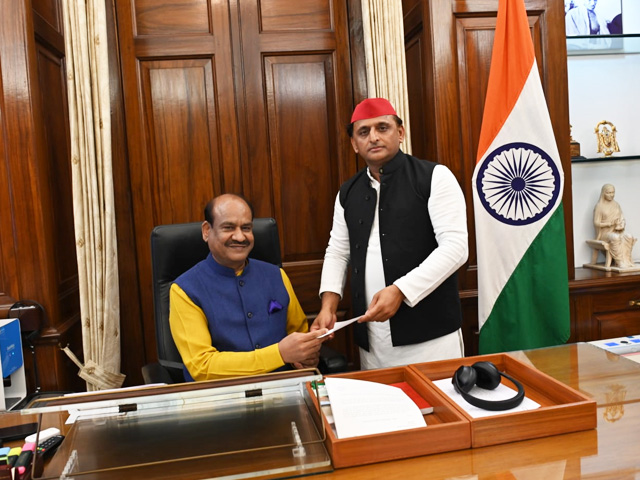 Akhilesh Yadav Quits As MP To Lead UP Opposition Against Yogi Adityanath