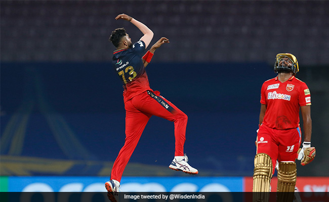 सिराज ने 2 गेंद पर लिए 2 विकेट, तभी प्रीति जिंटा की टीम को बचाने 'शाहरुख' आए, फिर हुआ कुछ ऐसा