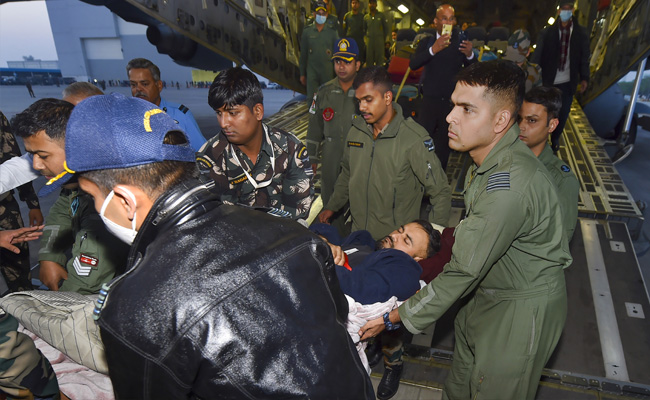 यूक्रेन में घायल भारतीय छात्र को सीमा तक ले जाने के लिए दूतावास के ड्राइवर ने 700 किमी चलाई गाड़ी