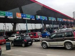 हाईवे से होकर गुजरने पर नहीं देना पड़ेगा Toll Tax, बस जान लीजिए फ्री एंट्री का ये नियम हाईवे से होकर गुजरने पर नहीं देना पड़ेगा Toll Tax, बस जान लीजिए फ्री एंट्री का ये नियम