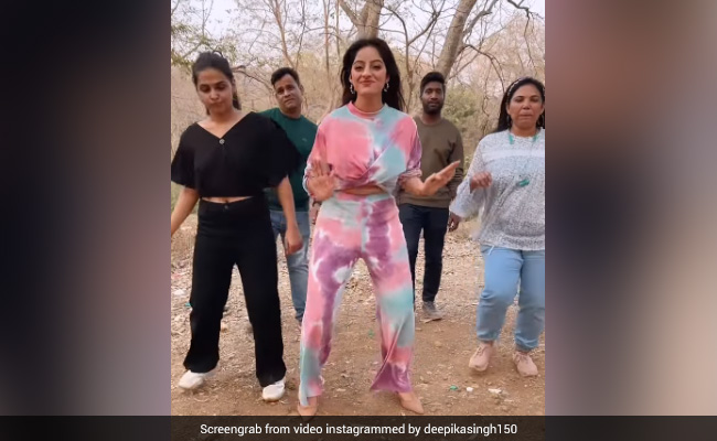 दीपिका सिंह ने पैक अप के बाद टीम के साथ किया ऐसा डांस, फैन ने कहा- आपका नृत्य प्रलय लाकर रहेगा...Video