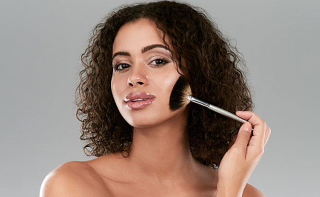 These Highlighters Are Perfect To Add A Subtle Shine To Your Makeup