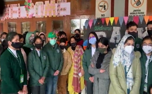As Kashmir School Reopens After 31 Months, Some Children Say Can't Recognise Friends