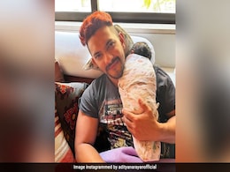 Aditya Narayan Shares First Pic With Baby Daughter. Here's What He Wrote Aditya Narayan Shares First Pic With Baby Daughter. Here's What He Wrote